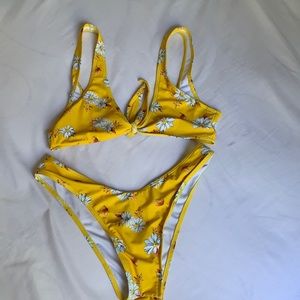 Yellow daisy bikini
